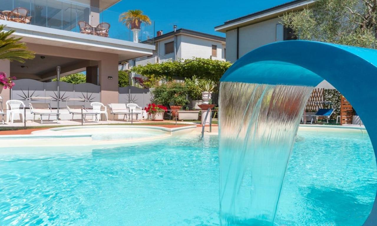 Hotel Benaco Sirmione Dış mekan fotoğraf