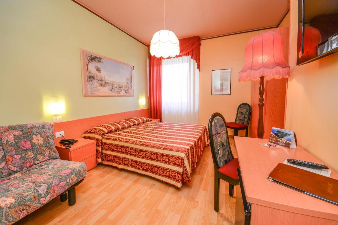 Hotel Benaco Sirmione Dış mekan fotoğraf